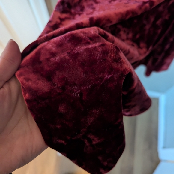 Lulu's red velvet wrap dress - Picture 3 of 4